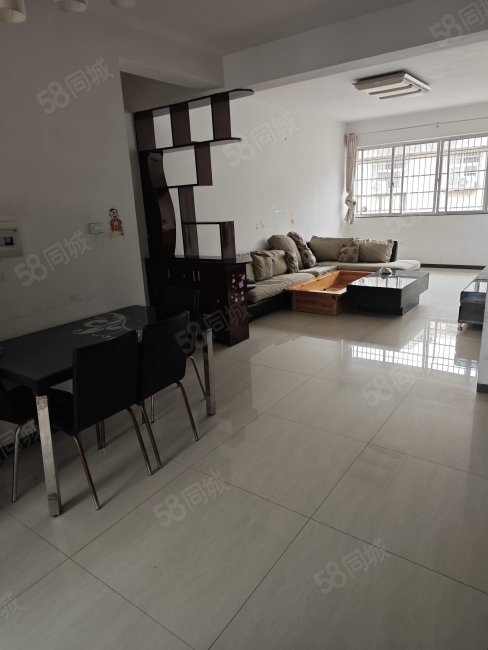 阳光华庭梨园路98号3室2厅2卫105平方米