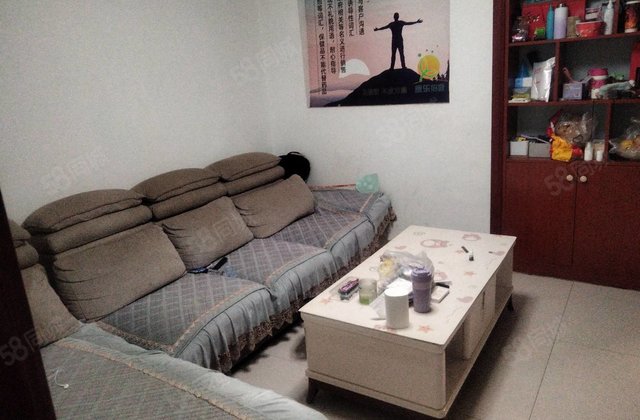 东昌本校，一楼带院40平方，正规三室南北通透67万