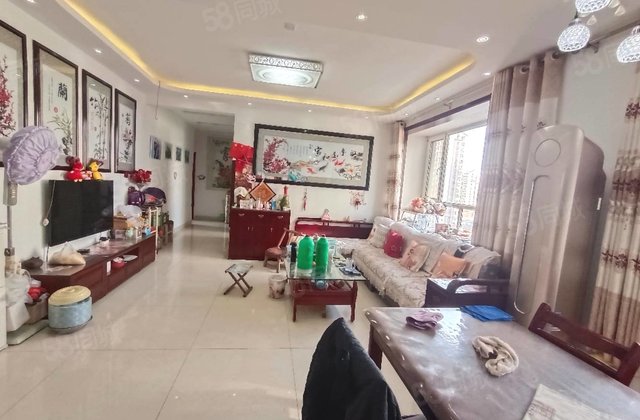 金柱大学城四室两厅 精装带车位储藏室免大税中间楼层8楼