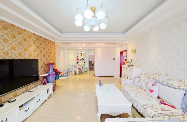 金盾未来花园4室2厅183.6㎡138万二手房图片