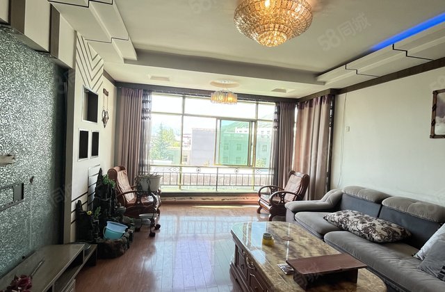 吉布林卡小区3室2厅139.53㎡100万二手房图片