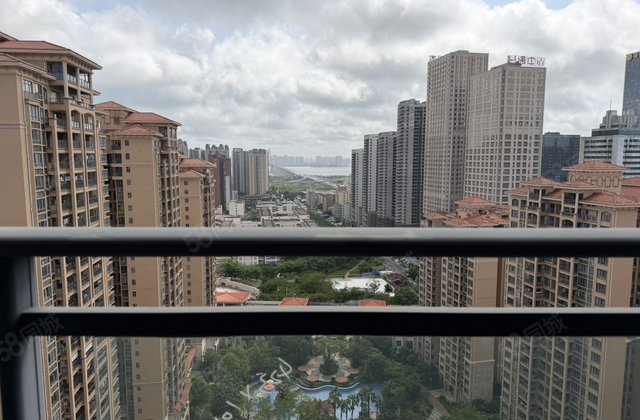 人和春天花园5室2厅162㎡145万二手房图片