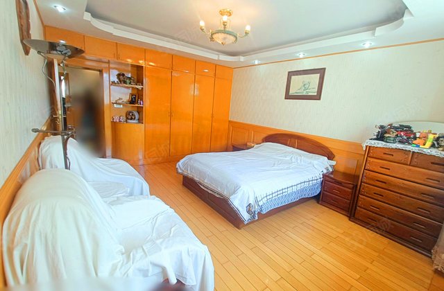 景阳小区3室1厅130㎡48.8万二手房图片