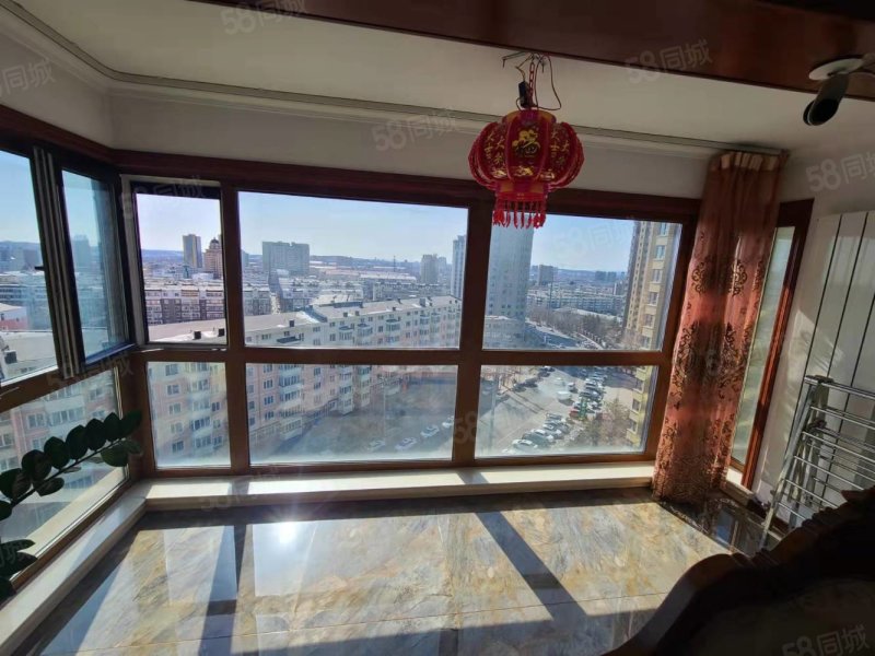 永丰国际城11楼147平三室两厅100万