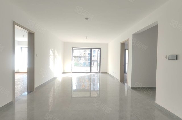 真实急售 送车位 小高层 四叶草双阳台 儒辰辰悦 翡丽湾海德