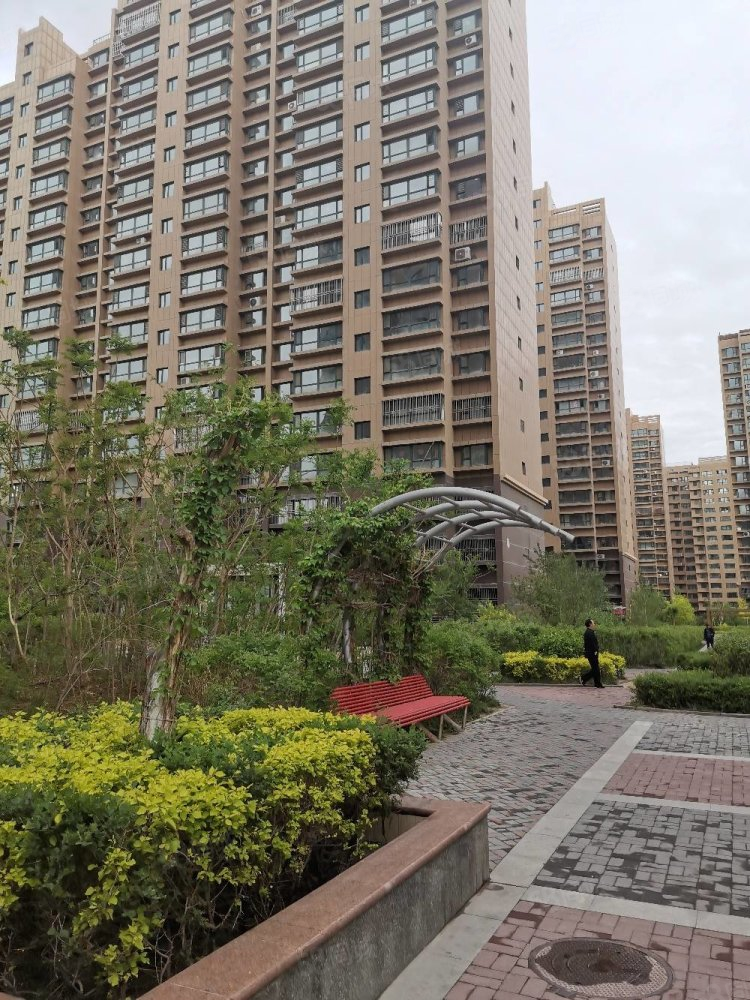 荣和城 多层二楼 精装 三室南北通透拎包入住,荣和城(一期)-乌鲁木齐