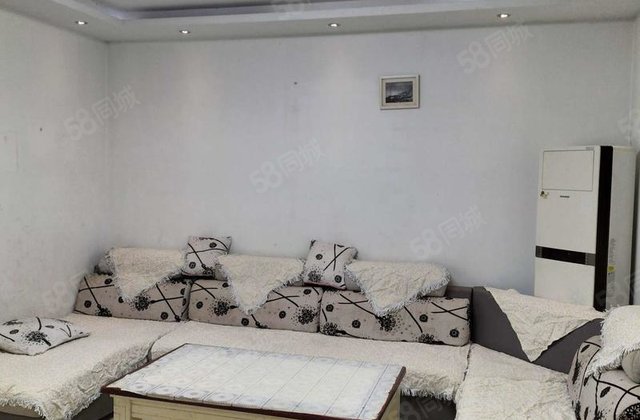 水岸新城 地上储藏室 一楼三室 急售 随时看房