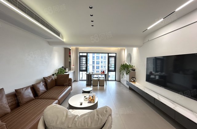 九里晴川4室2厅135㎡79.8万二手房图片