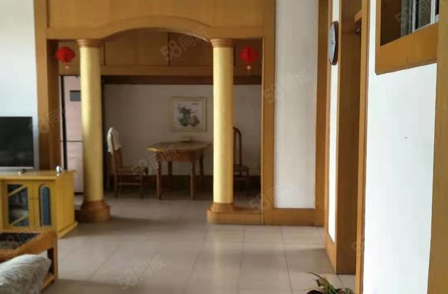 龙山南区3室2厅1卫