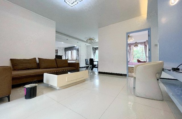 君御花园4室2厅170.22㎡250万二手房图片