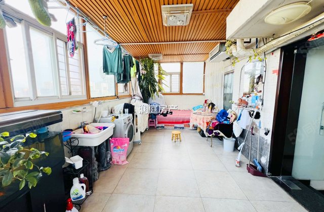 东尚小区(一期)5室3厅155.73㎡188万二手房图片