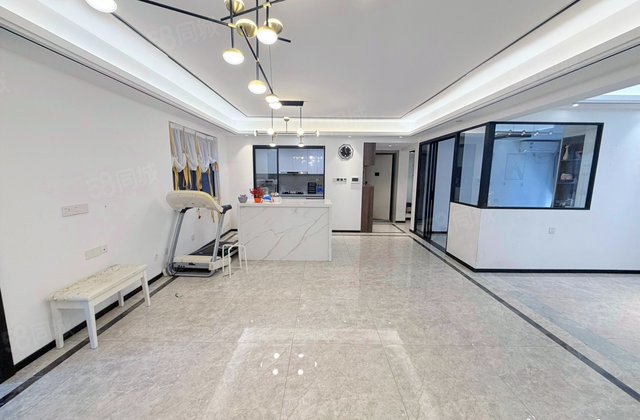 广州融创文旅城6室2厅161.83㎡328万二手房图片