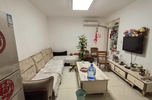 急售30多建设路东头水岸花语莲湖新城电梯5楼带储藏室随时看房