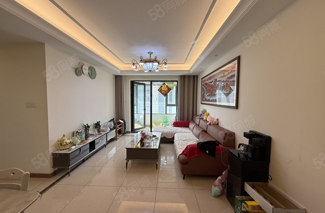 东昌   ，精装三居室，仅售88万，婚房好楼层