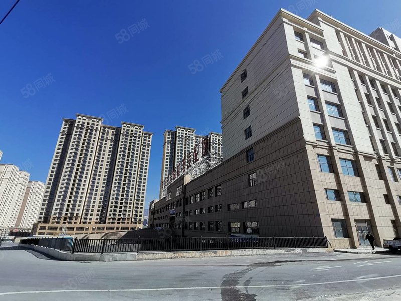 城东南山路 中惠万达 1室一手现房直售大产权 可贷款