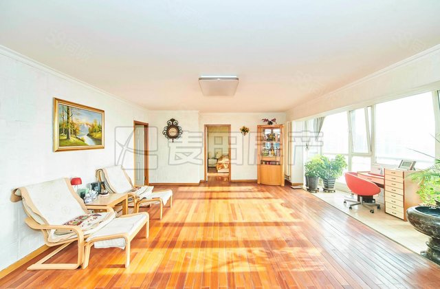 力鸿花园3室1厅138㎡920万二手房图片