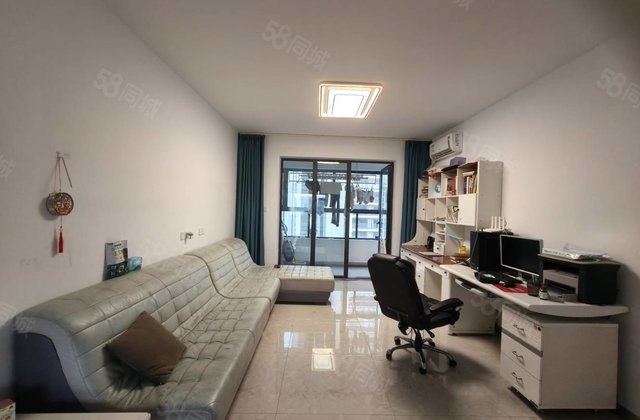 民生凤凰城十七号院 中间好楼层 带电梯 双卫格局 刚需小三居