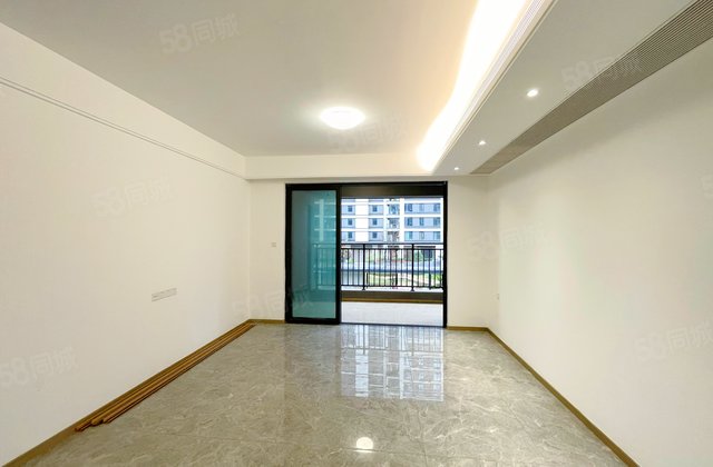 越秀湘江星汇城(三期)4室2厅137㎡143万二手房图片