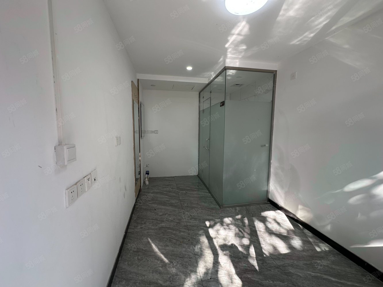 交道口北二條小區(qū)1室0廳0衛(wèi)15.2㎡南北200萬