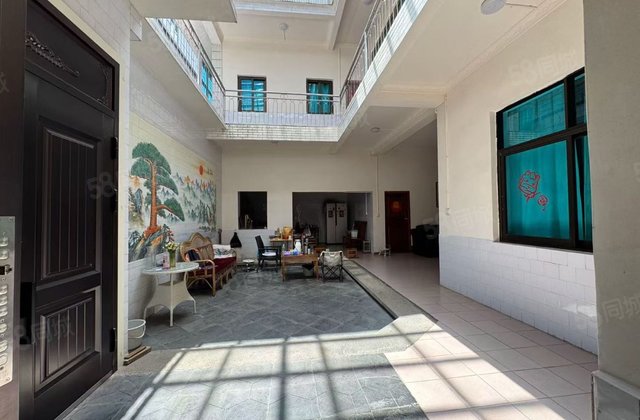 阳光小区5室2厅261.69㎡173万二手房图片