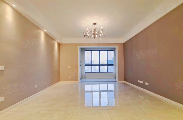 鹭湖宫5区4室2厅142㎡119万二手房图片