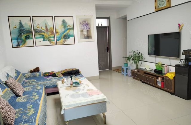 看房随时，价格可聊，诚意出售，带储藏室，小区车位多随便停