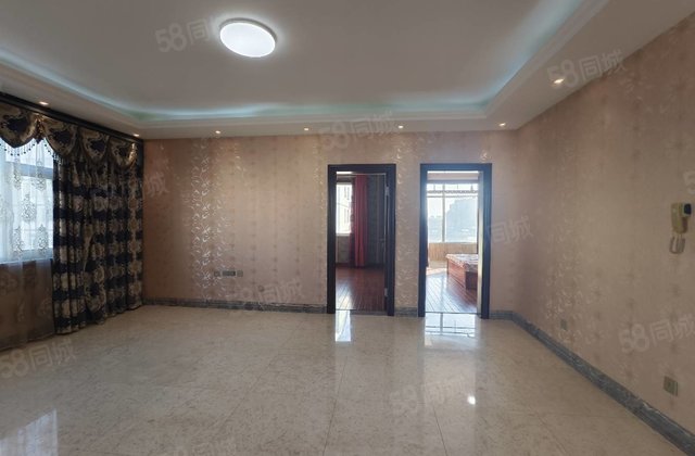 清华苑3室2厅130㎡64万二手房图片