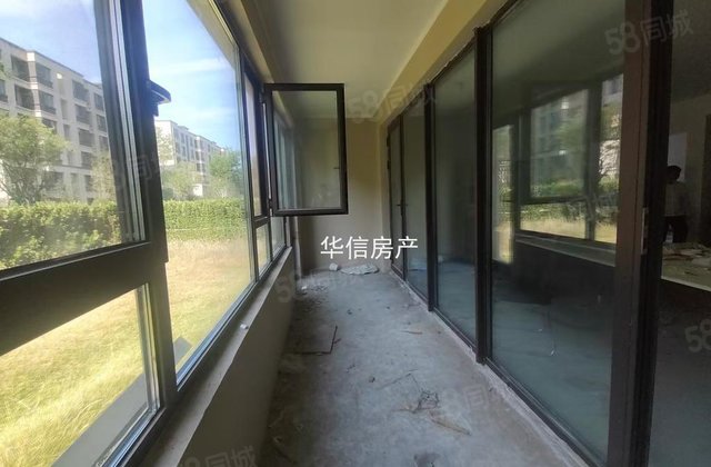 湖语上院9000多 4室洋房一楼带院（70平）带双车位 储