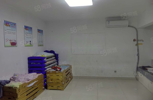 西湖馨苑 小区绿化高 南北通透 小三房 正规商品房 楼龄新