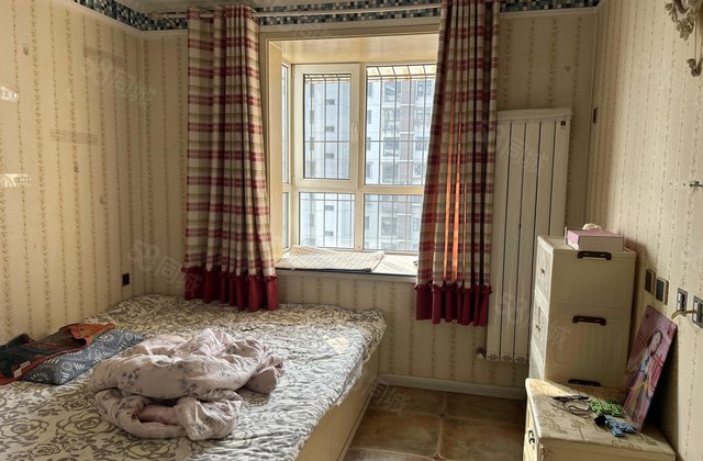 兴泰里(东西区)3室2厅100㎡75万二手房图片