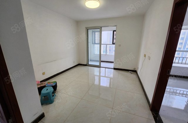 新电梯房 年轻人婚房过渡~16楼 送专属车位~5萬可入住