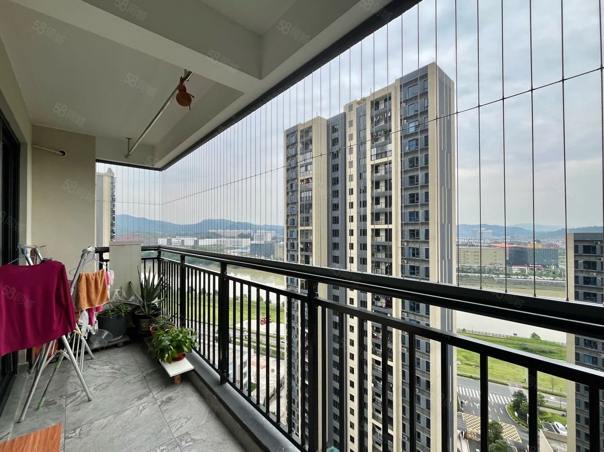 碧桂园江山樾3室2厅2卫107㎡南64万