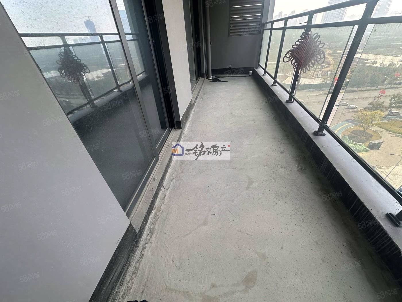 桃李江山3室2厅2卫118㎡南北78万