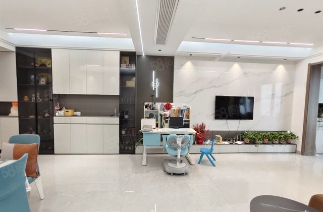 急急急！精装婚房急售！碧桂园国岳府双阳台！观景房！随时看房