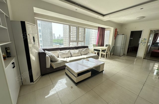 房东急售，阿卡五期 正规三室，边户，送地下室，好楼层