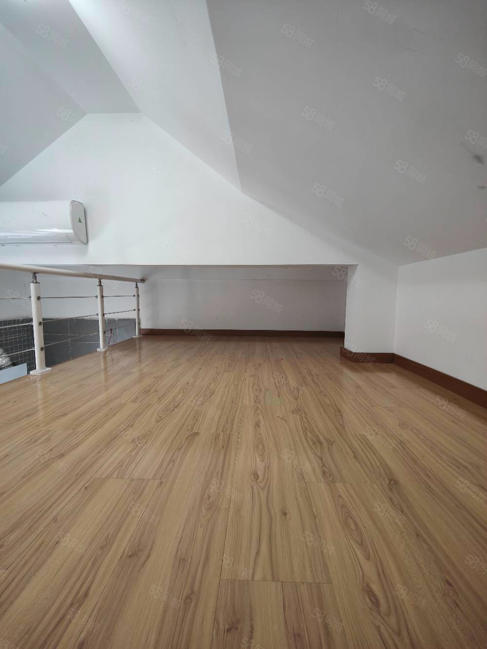 四道灣胡同小區(qū)1室1廳1衛(wèi)19.8㎡南北380萬