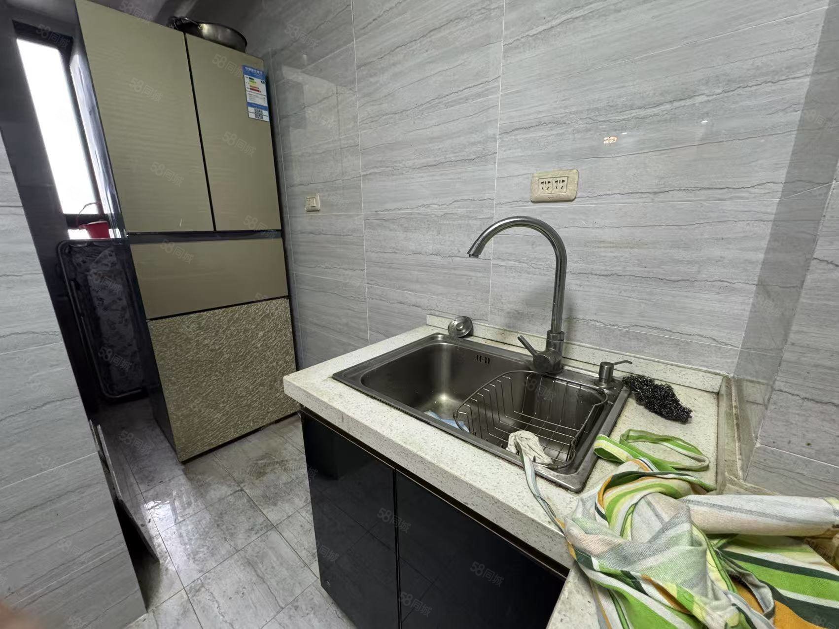 盛世东城3室2厅1卫95.95㎡南北37万