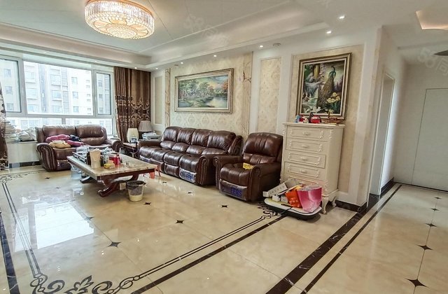 文轩本部龙湾二期多层洋房精装四室双卫送双卫免大税