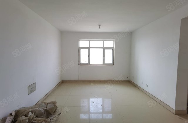 高铁新城 复式楼 单价3800 一手手续 电梯现房