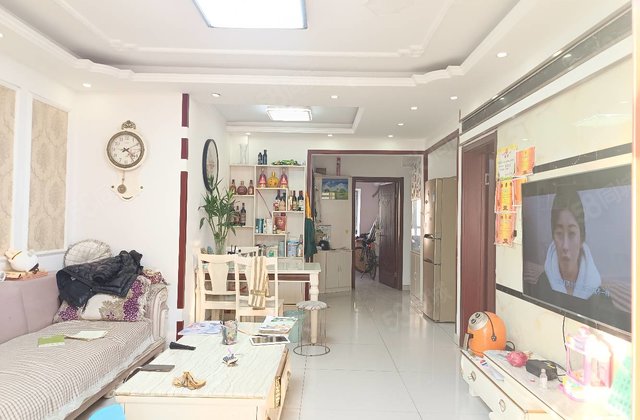 西湖馨苑 环境优美 带电梯 小三房 精装可拎包入住 楼龄新