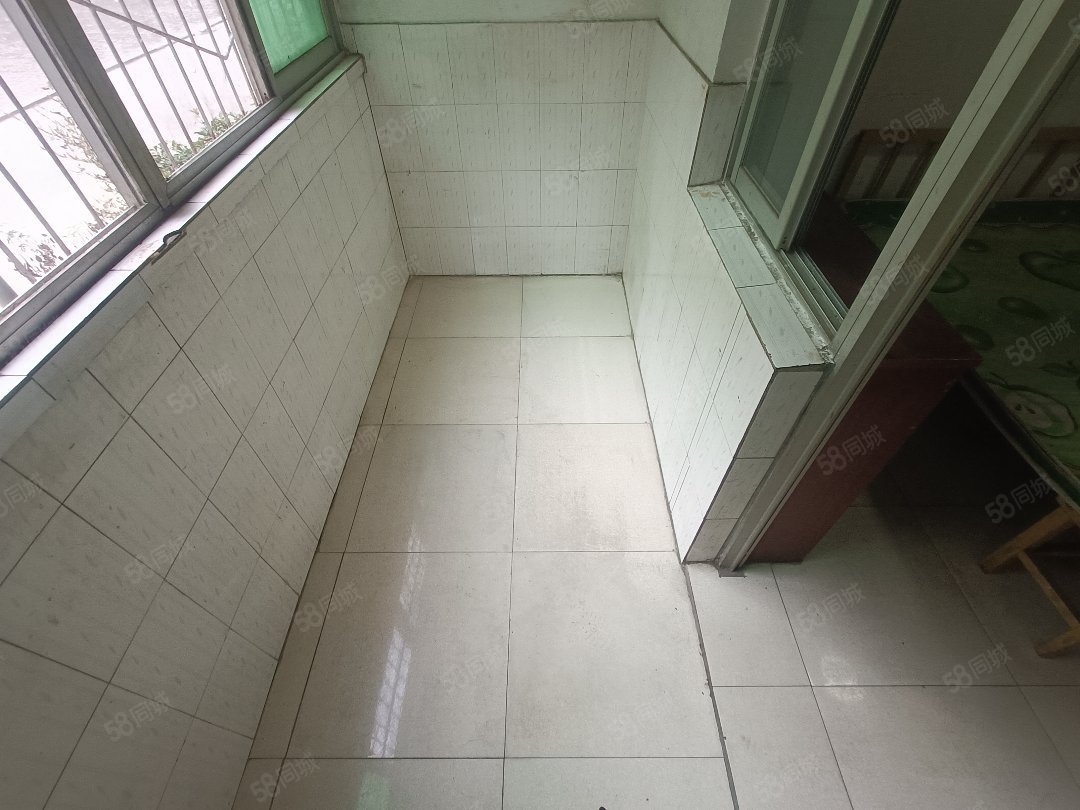 轮胎东村2室2厅1卫76㎡南北23万