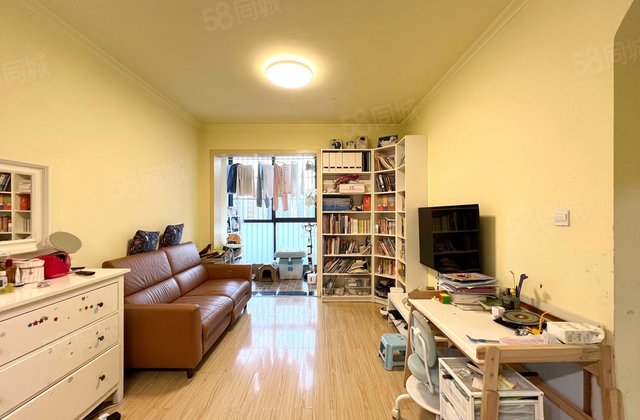 卓锦城5期繁花郡2室2厅86.08㎡143万二手房图片