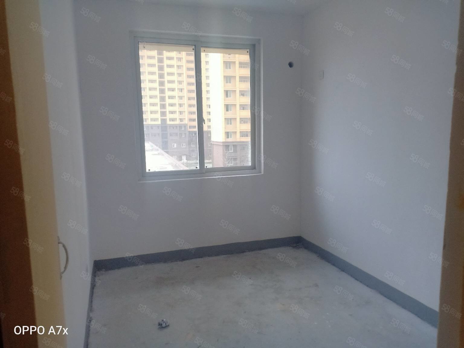 秀水佳苑3室2厅1卫121.6㎡南32万