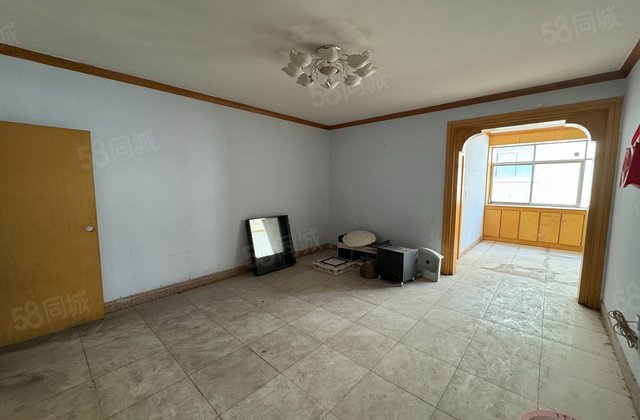 物资小区3室2厅110㎡63万二手房图片