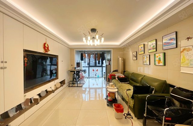 八方小区(C区)3室2厅138.56㎡320万二手房图片