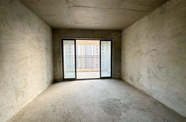 盛凯御苑4室2厅125.52㎡68万二手房图片