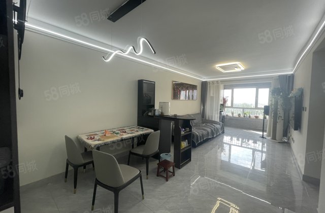 万达附近  嘎嘎小区 精装 婚房必买 送车位地下室 水城悦府