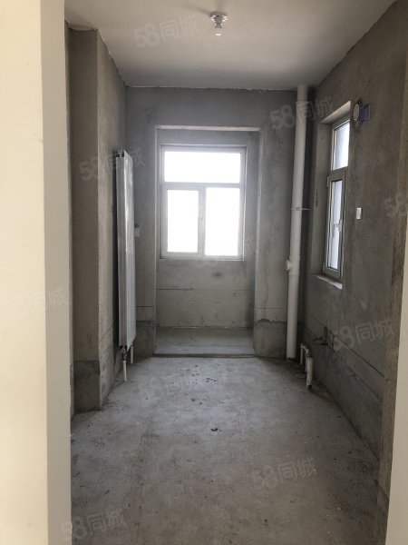 富春江丰泽苑3室2厅2卫143㎡南北140万