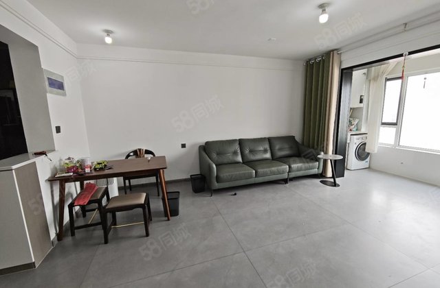 精装大两室免大税带车位储藏室 文轩八中 房东置换急售价格可议