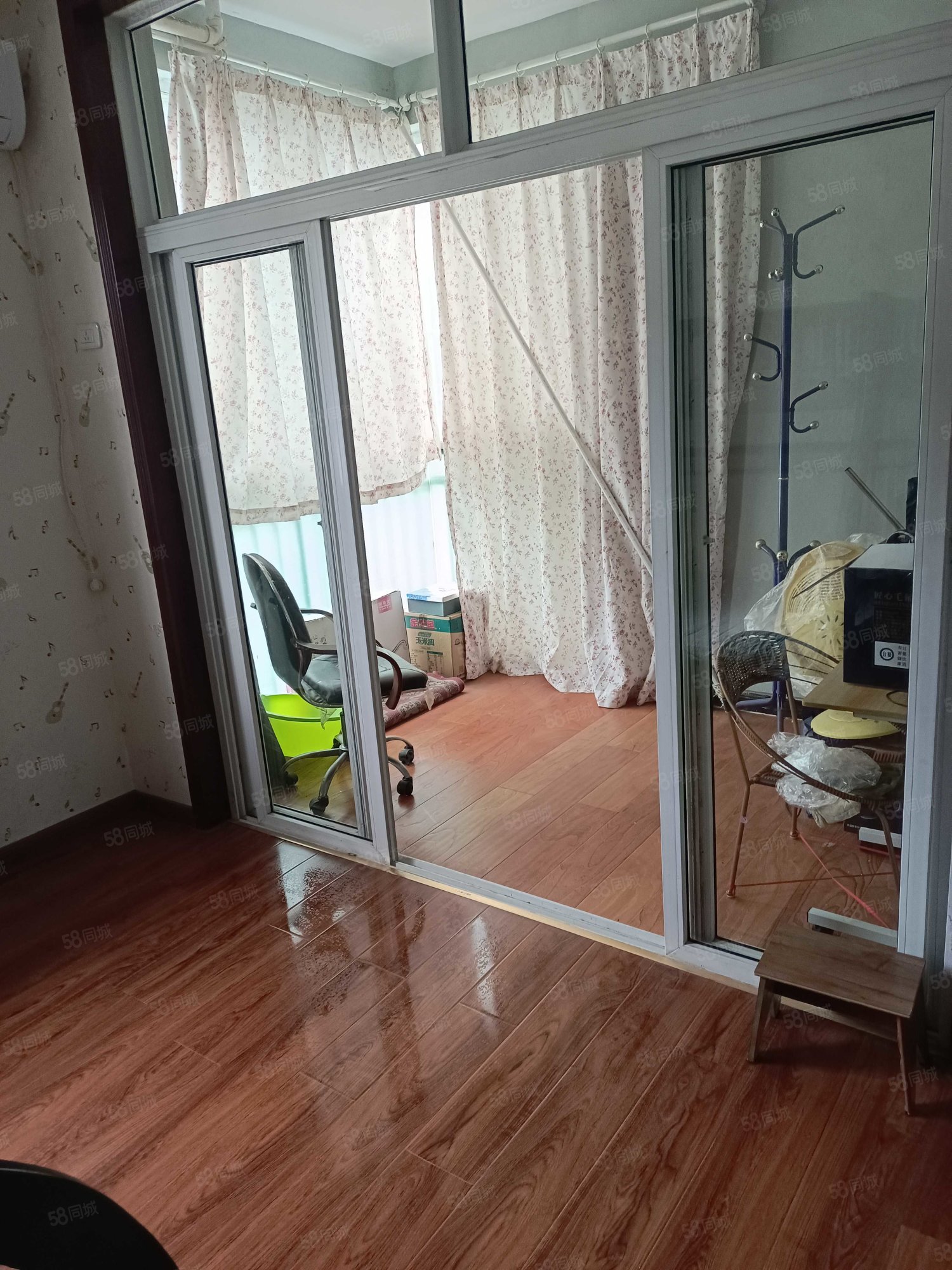 龙腾花园2室2厅1卫105㎡东46.8万